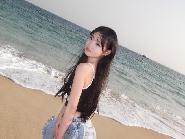 18岁·18+独家